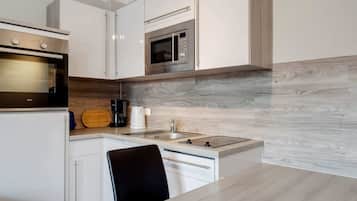 Apartment | Dapur peribadi | Kerusi tinggi