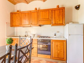 House | Private kitchen | Highchair - Cozy Farmhouse With Pool (Gambassi Terme)