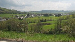 Unclassified image, 2 of 10, button - Serene Apartment in Falkenstein near Farm & Museum (Rodewisch)