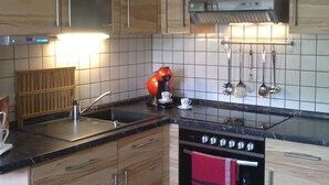 Unclassified image, 5 of 10, button - Serene Apartment in Falkenstein near Farm & Museum (Rodewisch)
