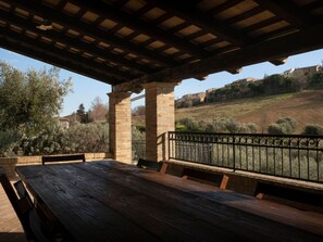 Balcony - Restful Villa in Montecosaro with Swimming Pool near Sea (Montecosaro)