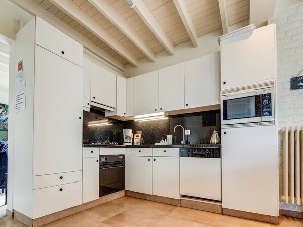 House | Private kitchen | Dishwasher, coffee/tea maker