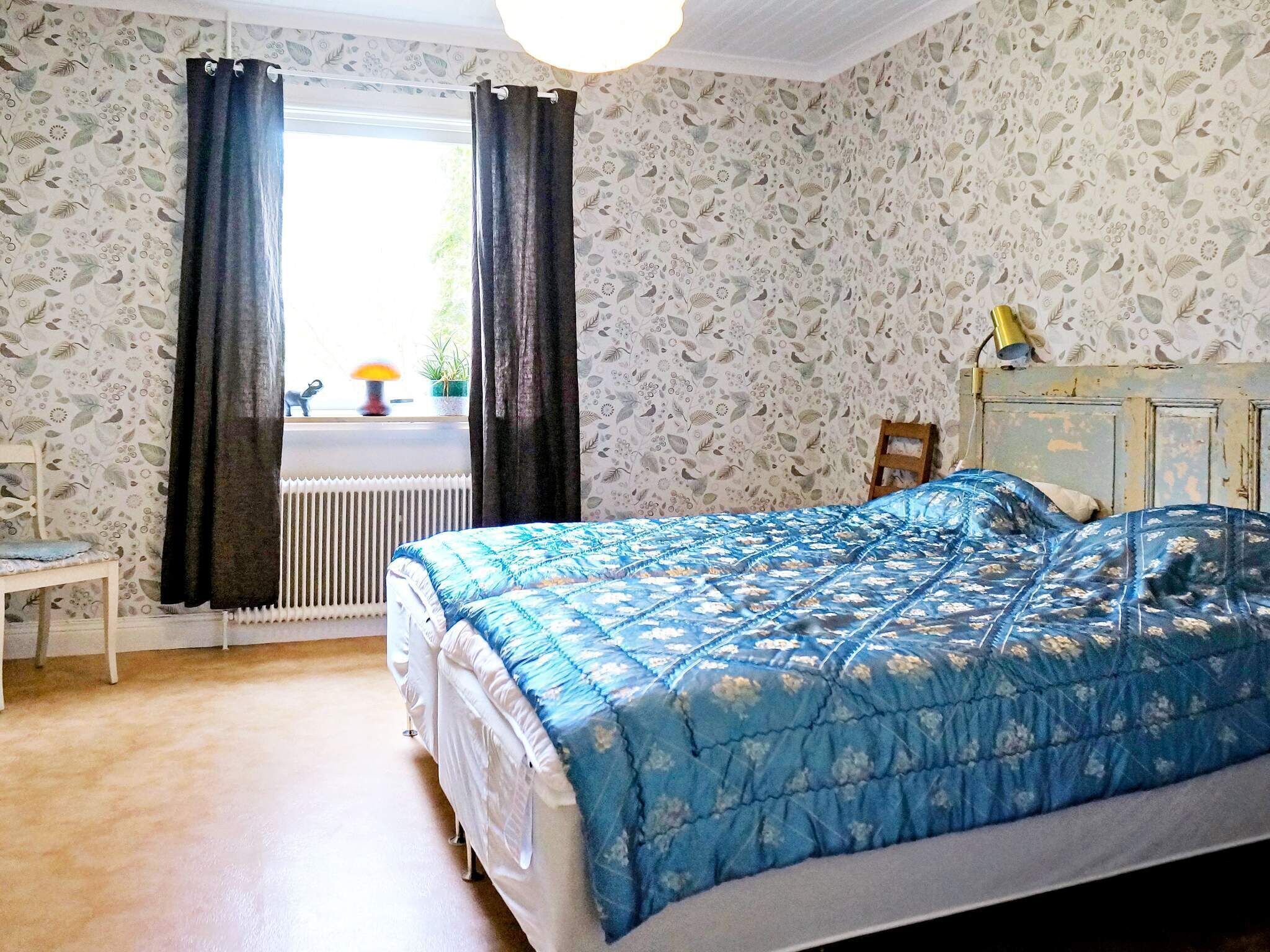 4 bedrooms, individually furnished, bed sheets