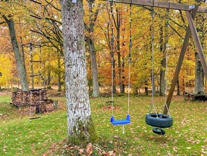 House | Children’s area - 8 Person Holiday Home in Vackelsang (Väckelsång)