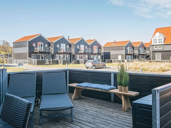 House | Terrace/patio