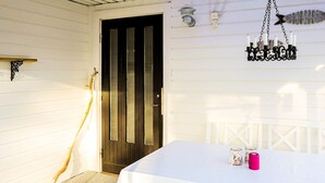 2 bedrooms, individually furnished - 5 Person Holiday Home in Karlshamn (Karlshamn)