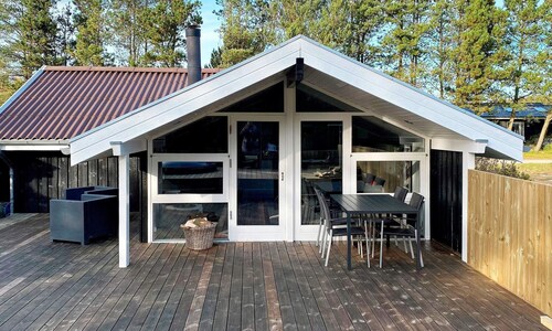 6 Person Holiday Home in Brovst