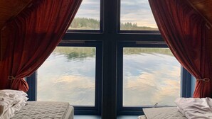 2 Schlafzimmer, individuell eingerichtet