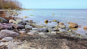 House | Beach - 4 Person Holiday Home in Lottorp (Löttorp)