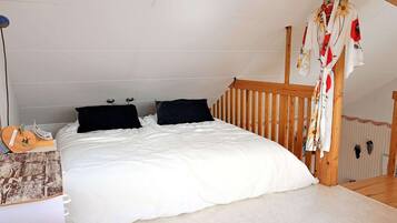 House | 2 bedrooms, individually furnished, bed sheets
