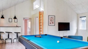 House | Game room - Holiday Home in Væggerløse (Vaeggerlose)