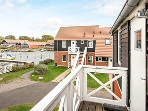 Balcony - 4 Person Holiday Home in Borre (Borre)