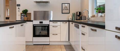 ハウス | 専用キッチン | ハイチェア