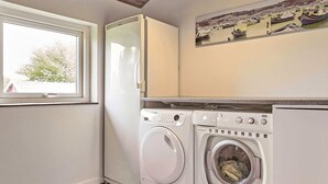 House | Interior - 8 Person Holiday Home in Allinge (Allinge)