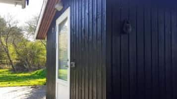 House | Exterior detail