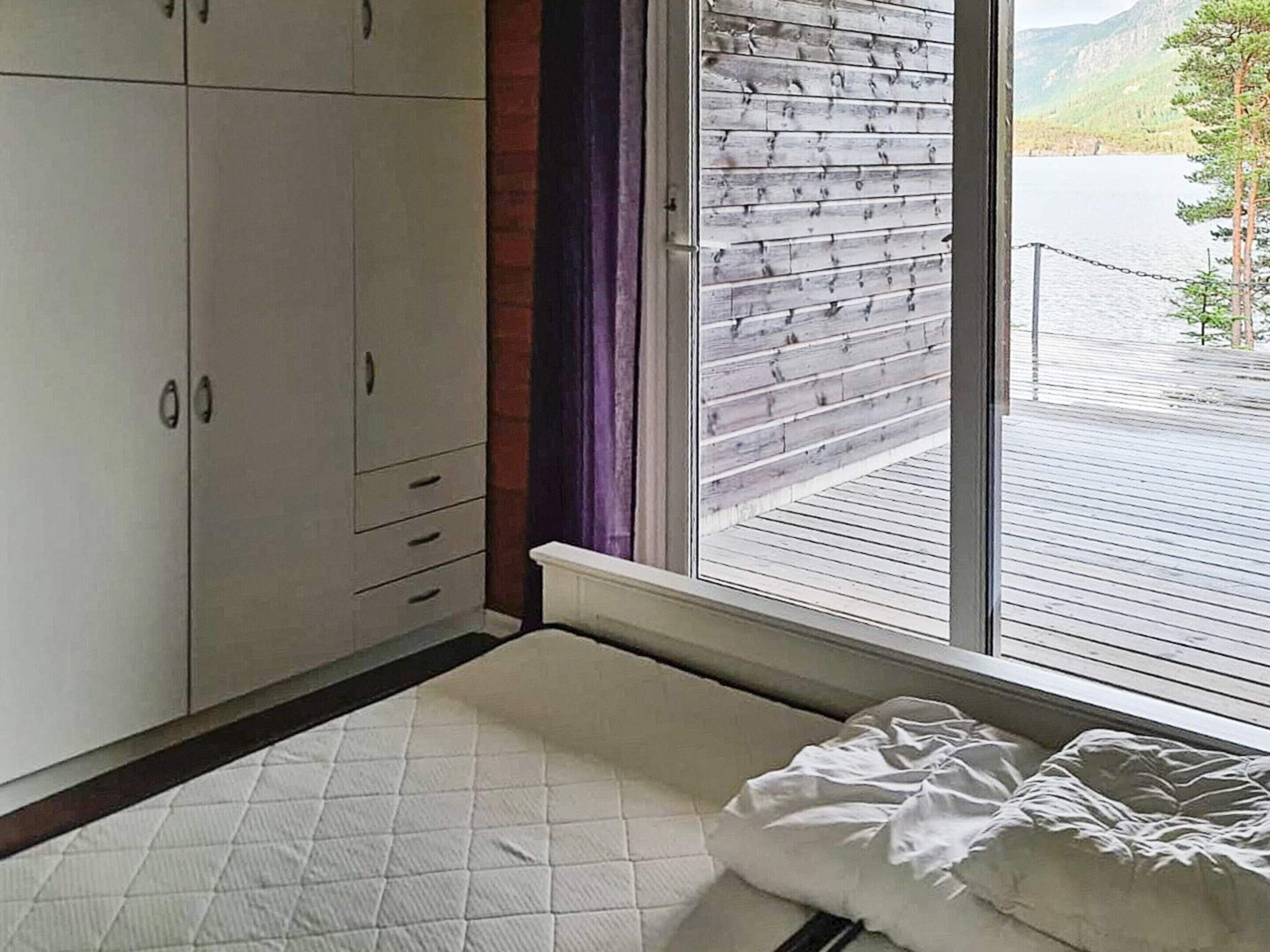 3 bedrooms, individually furnished