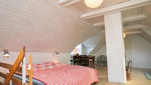 2 bedrooms, cots/infant beds - 6 Person Holiday Home in Struer (Struer)