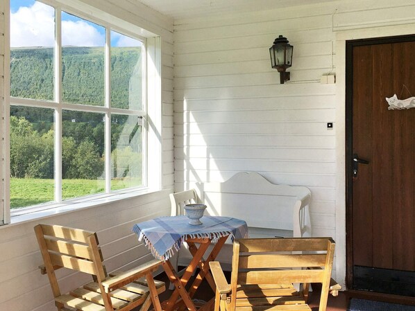 House | Interior - 6 Person Holiday Home in Storsteinnes (Balsfjord)