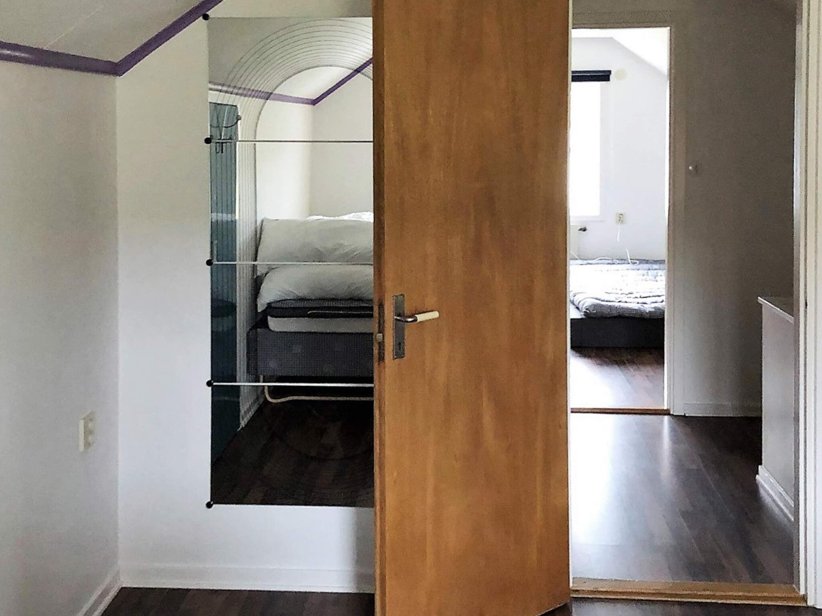 House | 4 bedrooms, individually furnished, bed sheets