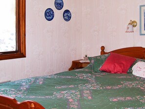 2 bedrooms, individually furnished