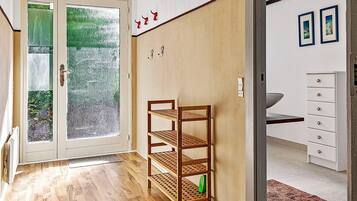 4 Schlafzimmer, Babybetten