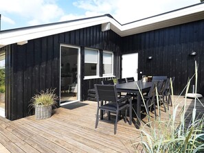 Terrace/patio - Holiday Home in Hals (Hals)
