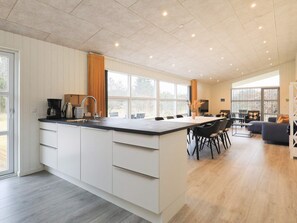 House | Private kitchen