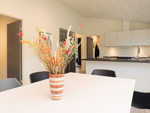 House | Dining
