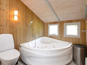 House | Spa treatment