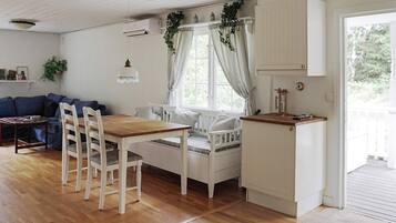 5 phòng ngủ, trang bị nội thất với thiết kế riêng biệt