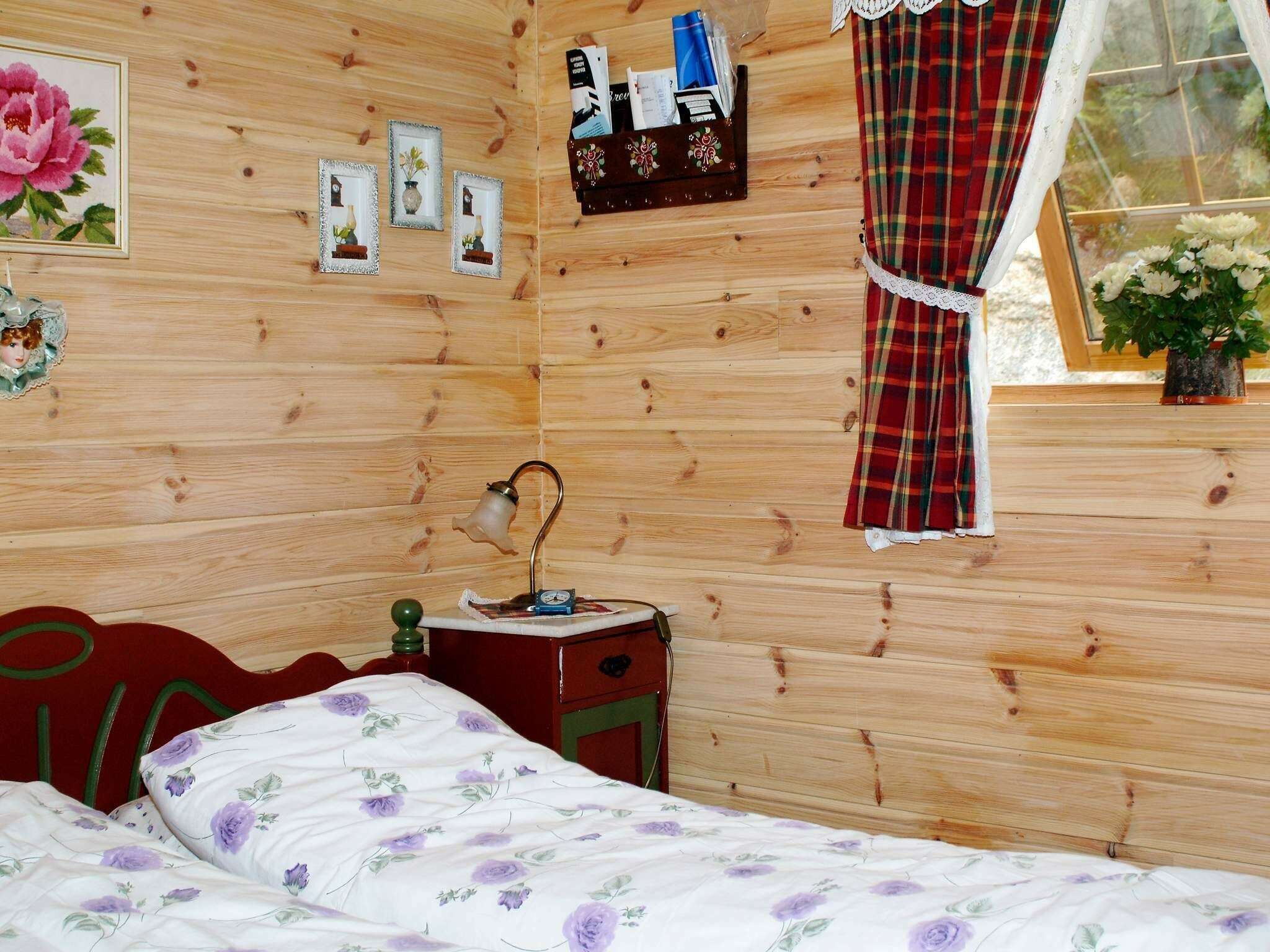 5 bedrooms, individually furnished