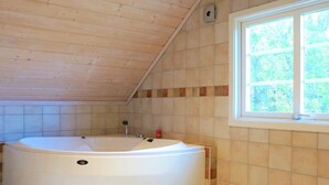 Spa treatment - 4 Person Holiday Home in Myresjö (Myresjö)