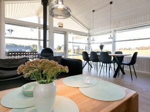 House | Dining
