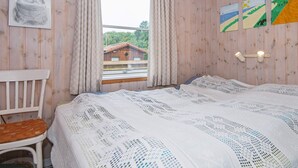 1 bedroom, cots/infant beds - 4 Person Holiday Home in Haderslev (Haderslev)