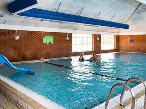 LĂ€genhet | Pool | Inomhuspool och utomhuspool