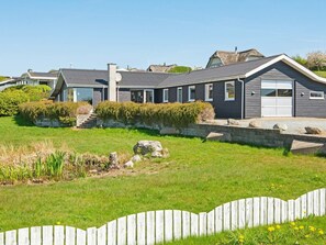 House | Exterior - Holiday Home in Ebeltoft (Ebeltoft)