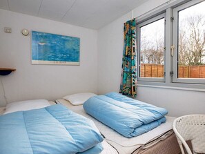 2 bedrooms