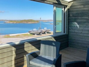 House | Interior - 6 Person Holiday Home in Dyrvik (Frøya)