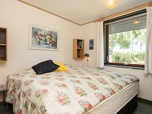 3 bedrooms