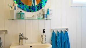 Pancuran mandi 