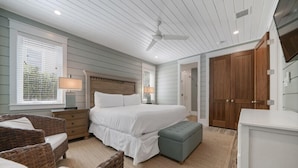 House, Multiple Beds | 8 bedrooms, bed sheets - Paradise Found by Five Star Properties (Destin)