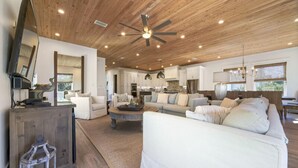 House, Multiple Beds | Living room - Paradise Found by Five Star Properties (Destin)