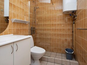 Bathroom - 4 Person Holiday Home in Vestervig (Vestervig)