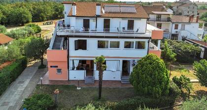 One Bedroom Apartment on the Ground Floor and With Shared Pool