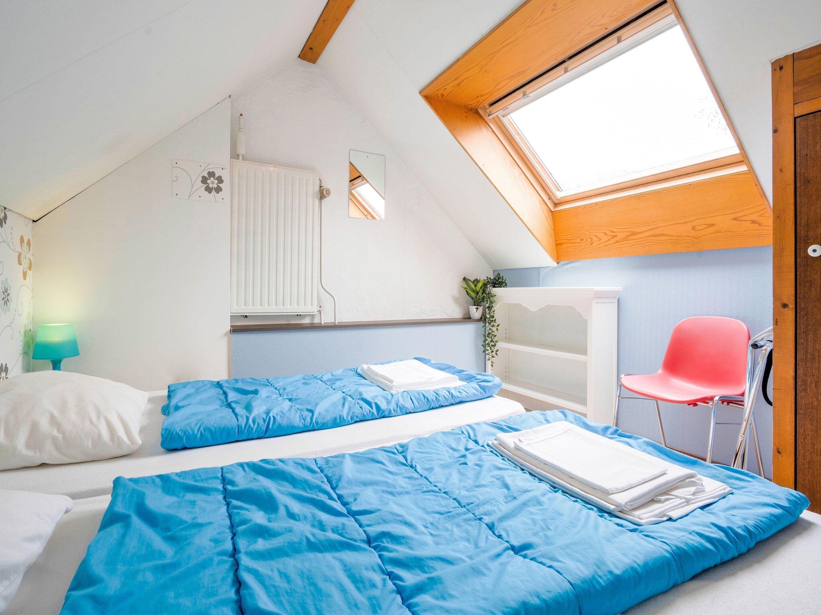 House | 3 bedrooms, individually furnished, bed sheets