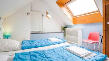 House | 3 bedrooms, individually furnished, bed sheets