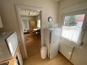 Private kitchen - Holiday Home With Garden in Thuringia (Suhl)