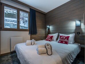 2 bedrooms, Internet, bed sheets - Wonderful apartment in Méribel with private garage and balcony (Méribel)