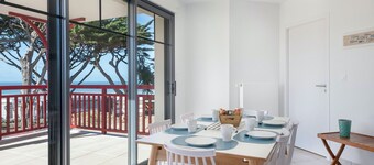 Beautiful sea view flat for 6