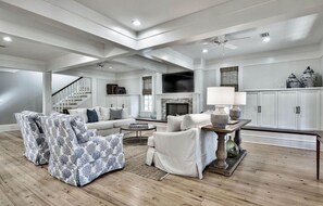 House, 5 Bedrooms | Living room - Villa Princessa by Five Star Properties (Santa Rosa Beach)
